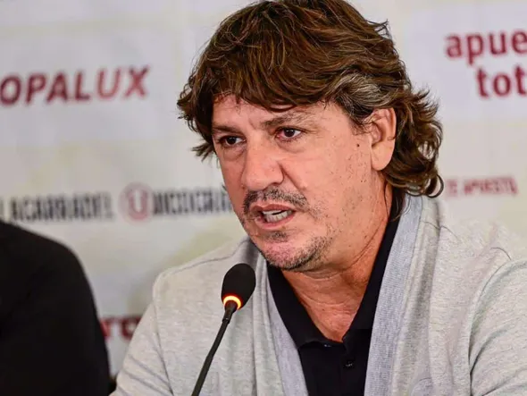¿Cuándo asume el sucesor de Manuel Barreto en Universitario?