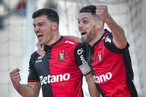 Ex jugador histórico de FBC Melgar es el nuevo DT de Atlético Universidad