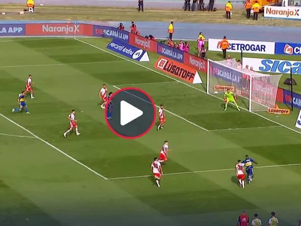 Luis Advíncula brilló con asistencia para que Boca se lleve el Superclásico