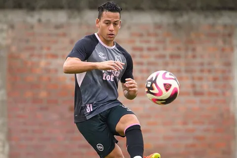 Gustavo Vasallo defiende el fichaje de Sport Boys por Cristian Benavente: “Se está diciendo…”