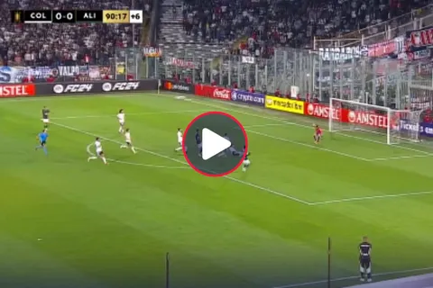 ¡Estaba solo! Jeriel De Santis y la increíble ocasión fallada ante Colo Colo