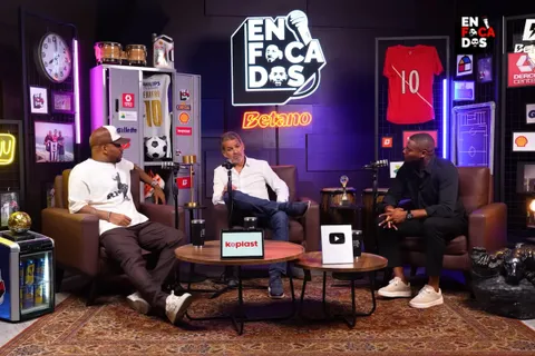 Alianza Lima: Franco Navarro le pidió ayuda a Jefferson Farfán para tener “convenios” con PSV y la Foquita le devolvió la pared