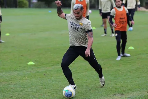 Fichajes Alianza Lima: Miguel Trauco causó malestar por sus declaraciones sobre la ‘U’ y la dirigencia tomó una medida 