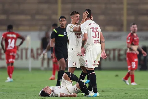 Universitario vs LDU Quito: a qué hora juegan, dónde ver, alineaciones e historial