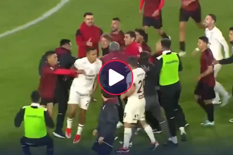 ¡Terminó en bronca! Melgar y Universitario se fueron a los golpes tras victoria Rojinegra