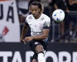 ¿Cuál es el sueldo de André Carrillo en Corinthians?