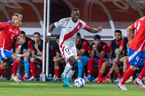 Advíncula enfrentó críticas sobre Selección Peruana: “Se venía hablando”