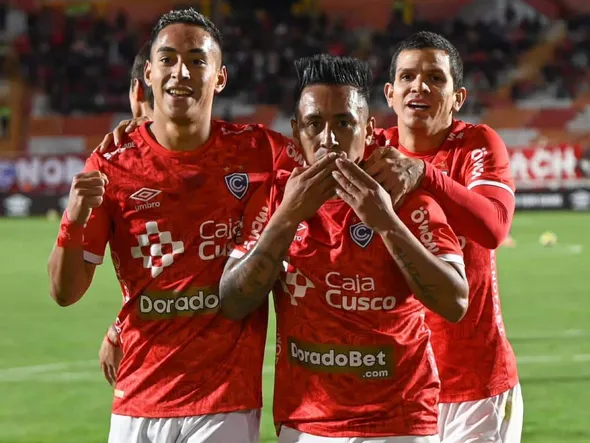 El renacer de Christian Cueva en Cienciano: figura con goles y asistencias
