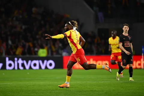 Lens : un 1er but en 17 minutes… Saint-Maximin fait déjà chavirer les Sang et Or