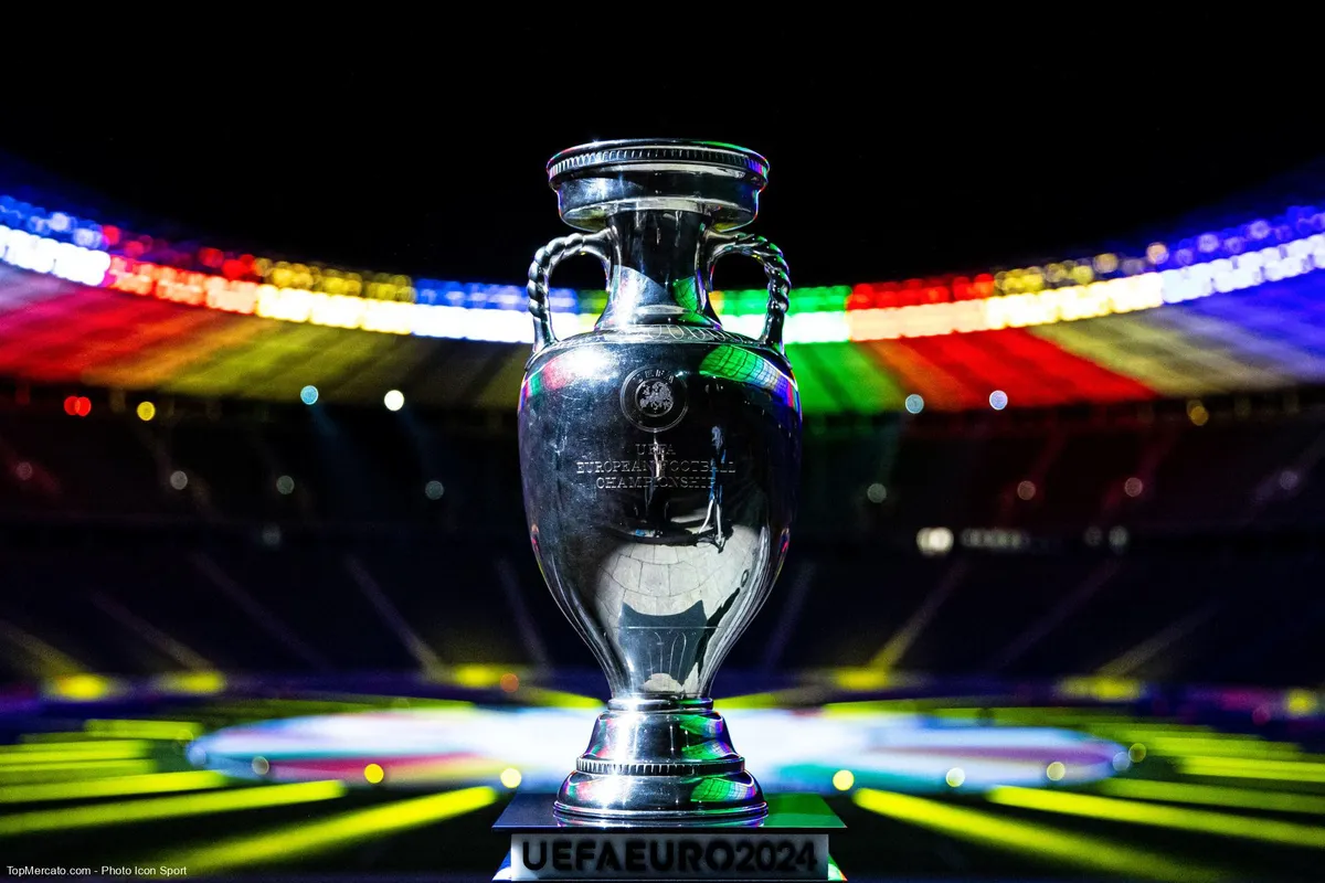 UEFA : Boris Johnson propose que l’Ukraine organise l’Euro 2028