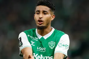 Mercato ASSE : un club de Ligue 1 cité pour le prodige marocain Aïmen Moueffek, en partance