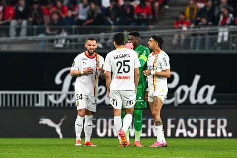 Mercato - Lens : en plus de Brice Samba, 2 défenseurs vers la sortie