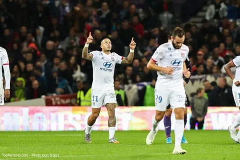 OL : Aulas veut faire prolonger Depay