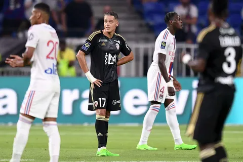 Ajaccio : Hamouma évoque “une succession de mauvais choix” à l’ASSE
