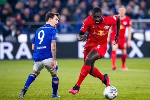 Leipzig : le Bayern cible également Upamecano