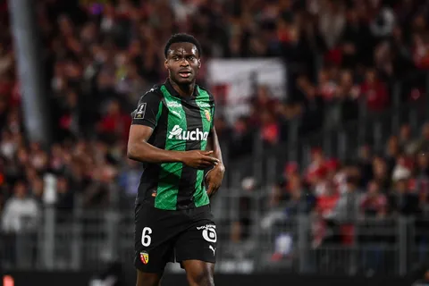 Mercato Lens : Samson Baidoo est bien dans la shortlist de la Juve avec 2 défenseurs de Pep Guardiola