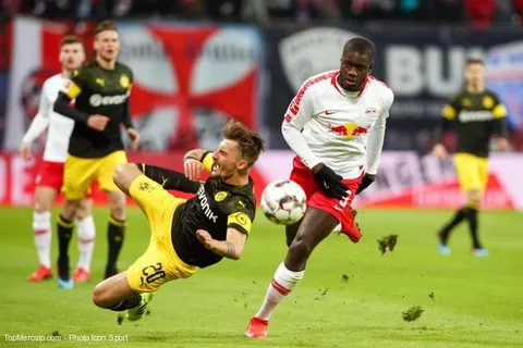 Arsenal : une offre à venir pour Upamecano ?