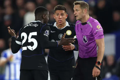 “Ils ne méritent pas de jouer pour Chelsea”, l’énorme coup de gueule de l’ancienne gloire Frank Lebœuf