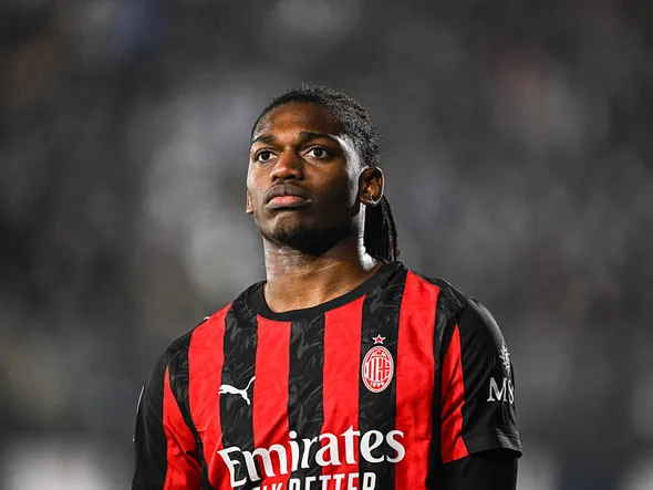 Rafael Leao : “Un nouveau défi dans un autre championnat”, 5 destinations possibles pour l’attaquant de l’AC Milan