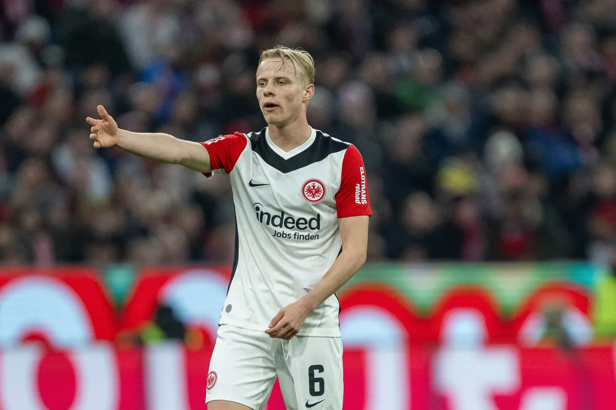 Oscar Hojlund,  Eintracht Francfort