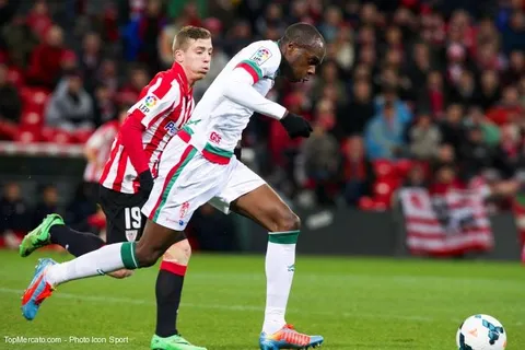 Pereira-Nyom, les deux solutions défensives du Barça ?