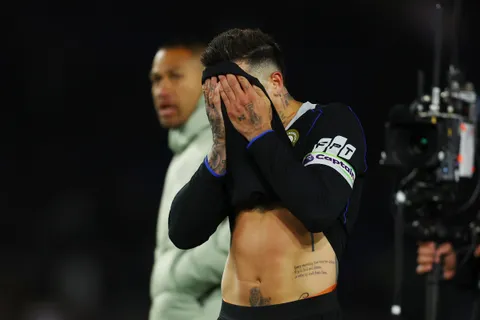 Chelsea : “inquiet” et “frustré”, John Terry comprend la colère des fans et tire la sonnette d’alarme après le limogeage de Rosenior