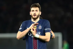 Mercato PSG : “pièce manquante” désirée par Arsenal et décrété “intransférable”, Khvicha Kvaratskhelia a quand même un prix… exorbitant