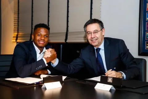 Barça : le prodige Ansu Fati prolonge jusqu’en 2022 (Officiel)