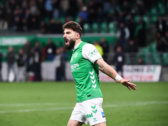 Mercato ASSE : un 3e courtisan prêt à créer la surprise pour Davitashvili, valorisé 20 M€