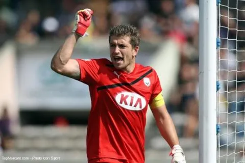 Bordeaux : Carrasso de retour en Angleterre ?