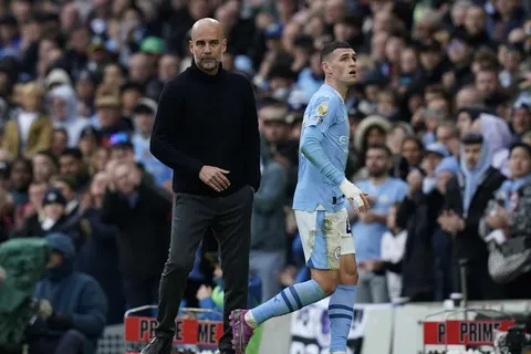 Manchester City : Guardiola au centre d’une scène improbable !