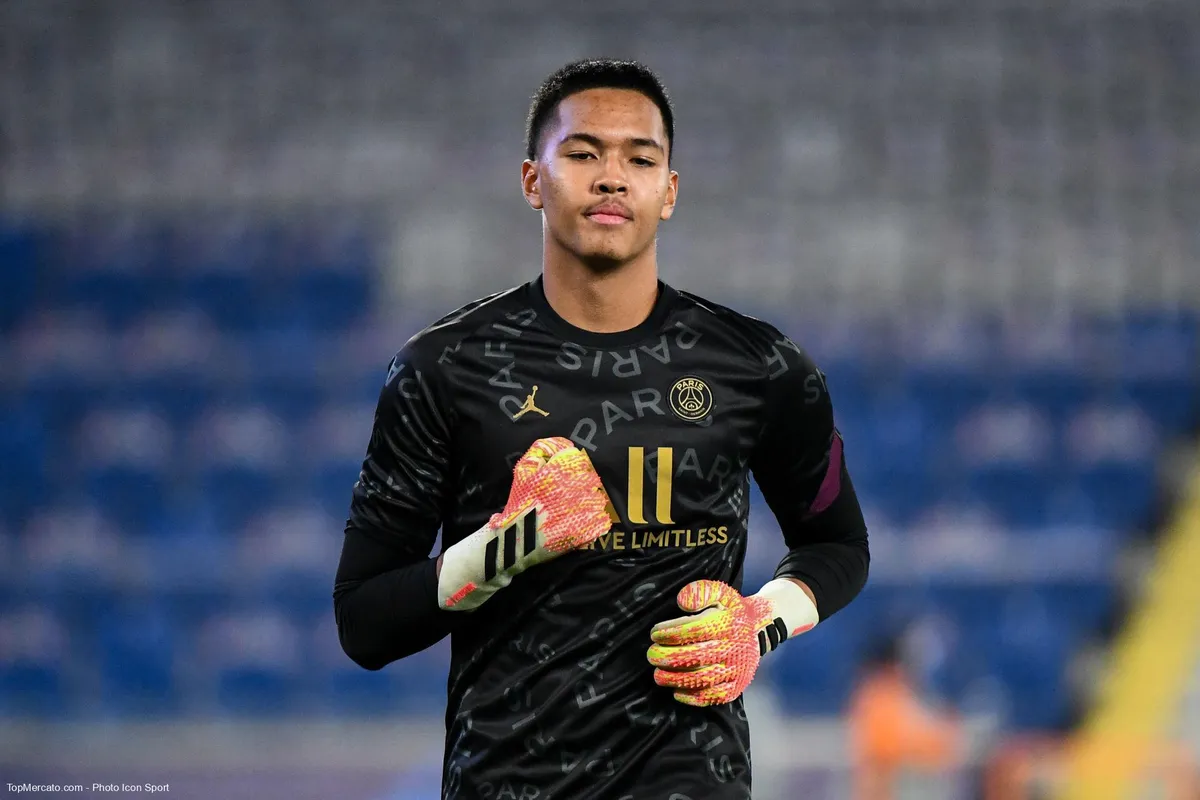 Mathyas Randriamamy, PSG