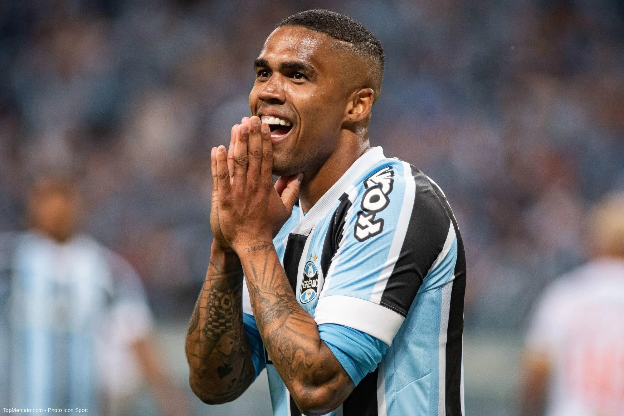 Douglas Costa, Grêmio Porto Alegre