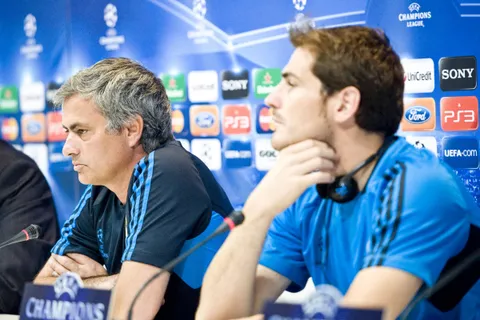 Real Madrid : “je le reprendrais…” La légende Casillas réclame le retour d’un autre entraîneur plutôt que Mourinho