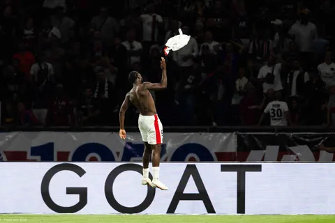 Nice : Moffi pique encore le PSG !
