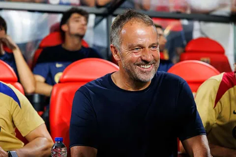 Mercato Barça : Romano annonce la première recrue de l’été !