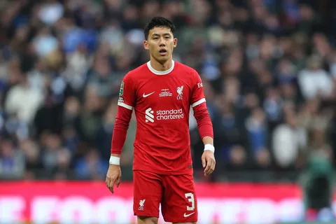 Mercato - Liverpool : Wataru Endo répond aux rumeurs