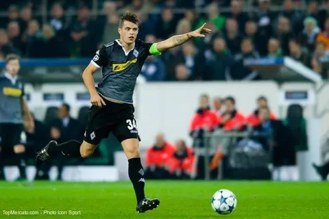 Arsenal parie sur l’avenir avec Xhaka (Officiel)