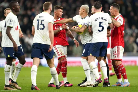 Arsenal-Tottenham : incollable sur le derby du North London ? (Quiz)