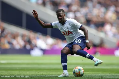 Mercato - Tottenham : Conte met quatre joueurs à l’écart dont Ndombele