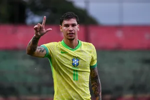 Mercato PSG : avant le choc en Ligue des Champions, Paris et Liverpool en concurrence pour Erick Belé