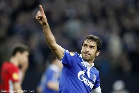 Schalke 04 : quand Guardiola rend hommage à Raul