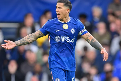 Chelsea : la baisse surprise des salaires entraîne tensions et frustration en plein mercato, Enzo Fernandez impacté
