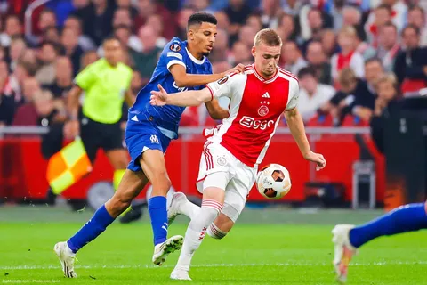 Ajax-OM : “Finir sur un 6-6”, les réactions néerlandaises