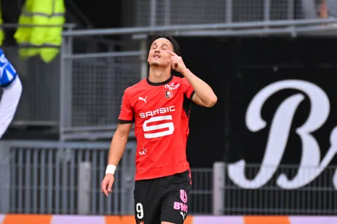 Mercato Rennes : après Man City et Aston Villa, 4 nouveaux clubs de Premier League entrent en lice pour Esteban Lepaul