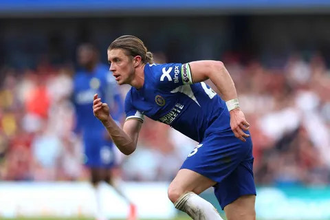 Mercato - Chelsea : Gallagher vendu, les Blues pistent un milieu à 23 M€