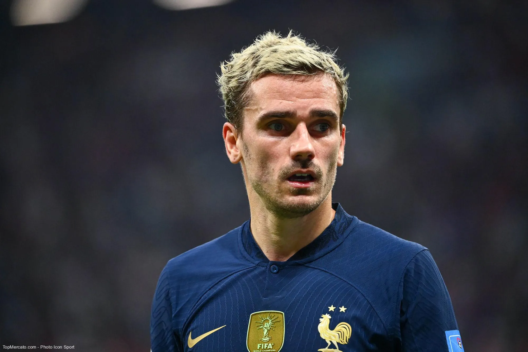 Quelle est la première compétition internationale qu’Antoine Griezmann a joué avec l’équipe de France ?
