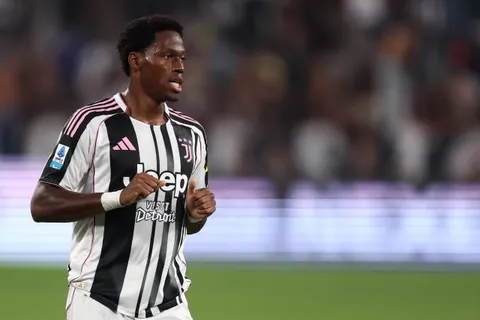 Mercato Juve : 2 membres du Big Six de Premier League prêts à relancer Jonathan David !
