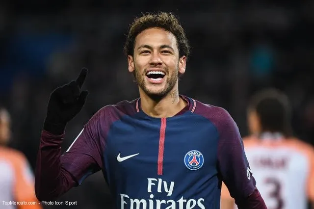 Real Madrid : Roberto Carlos rêve de voir Neymar chez les Merengues