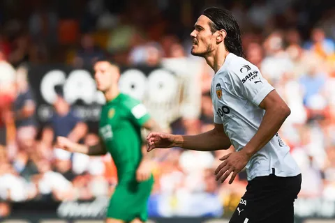 Mercato - Valence : Cavani fait un choix déterminant pour son futur